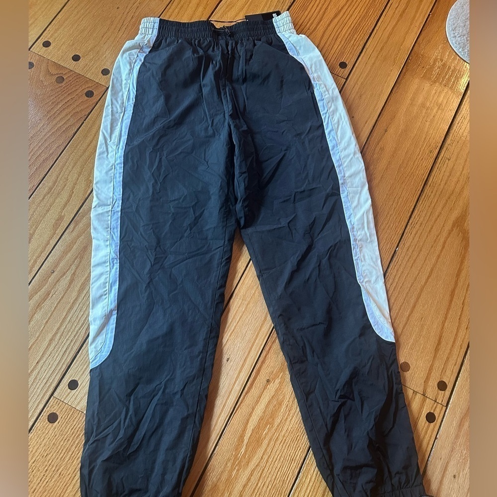 LCKR nylon track pants new with tags men’s size medium